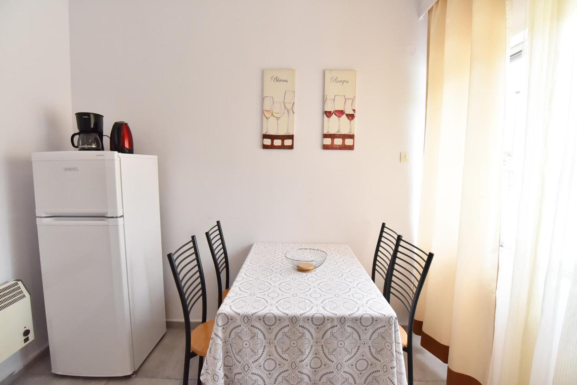 Apartment Luca Palaiontsiflikion