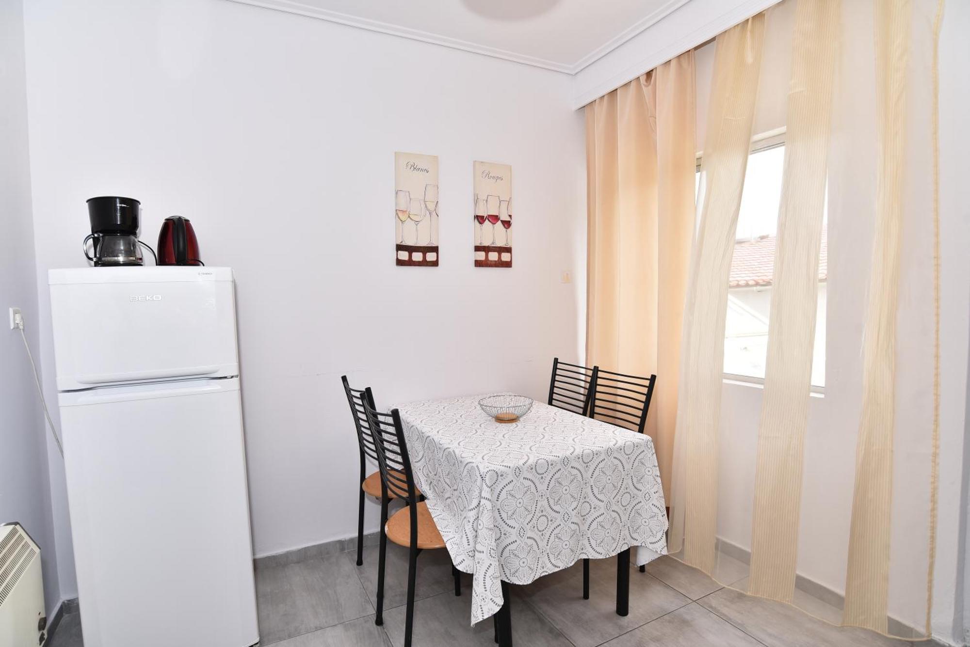 Luca Apartment Palaiontsiflikion